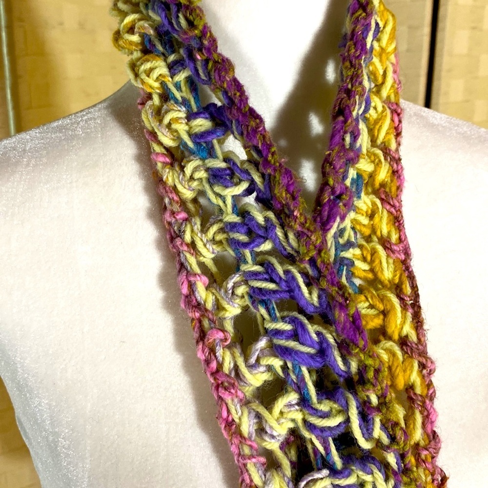 PINK PURPLE Bohemian HAND CROCHETED LONG SKINNY WINTER SCARF BARBIE EUC